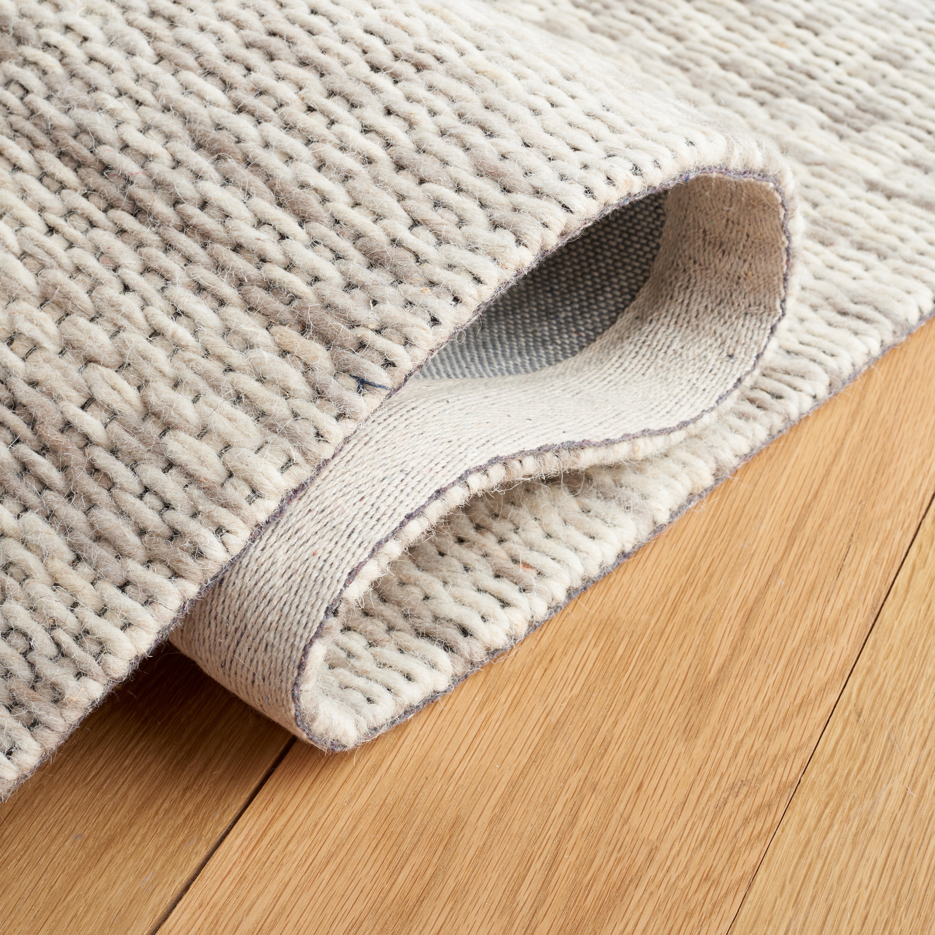 SAFAVIEH Marbella Taegan Distressed Area Rug, Grey/Beige, 3' x 5'