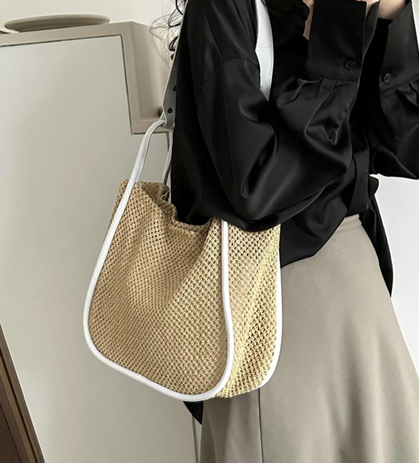 CoCoMangos Beach Bags for Women Crochet Woven Tote Bag Large Travel Shoulder Handbag Bag Beach Purse Mesh Hollow