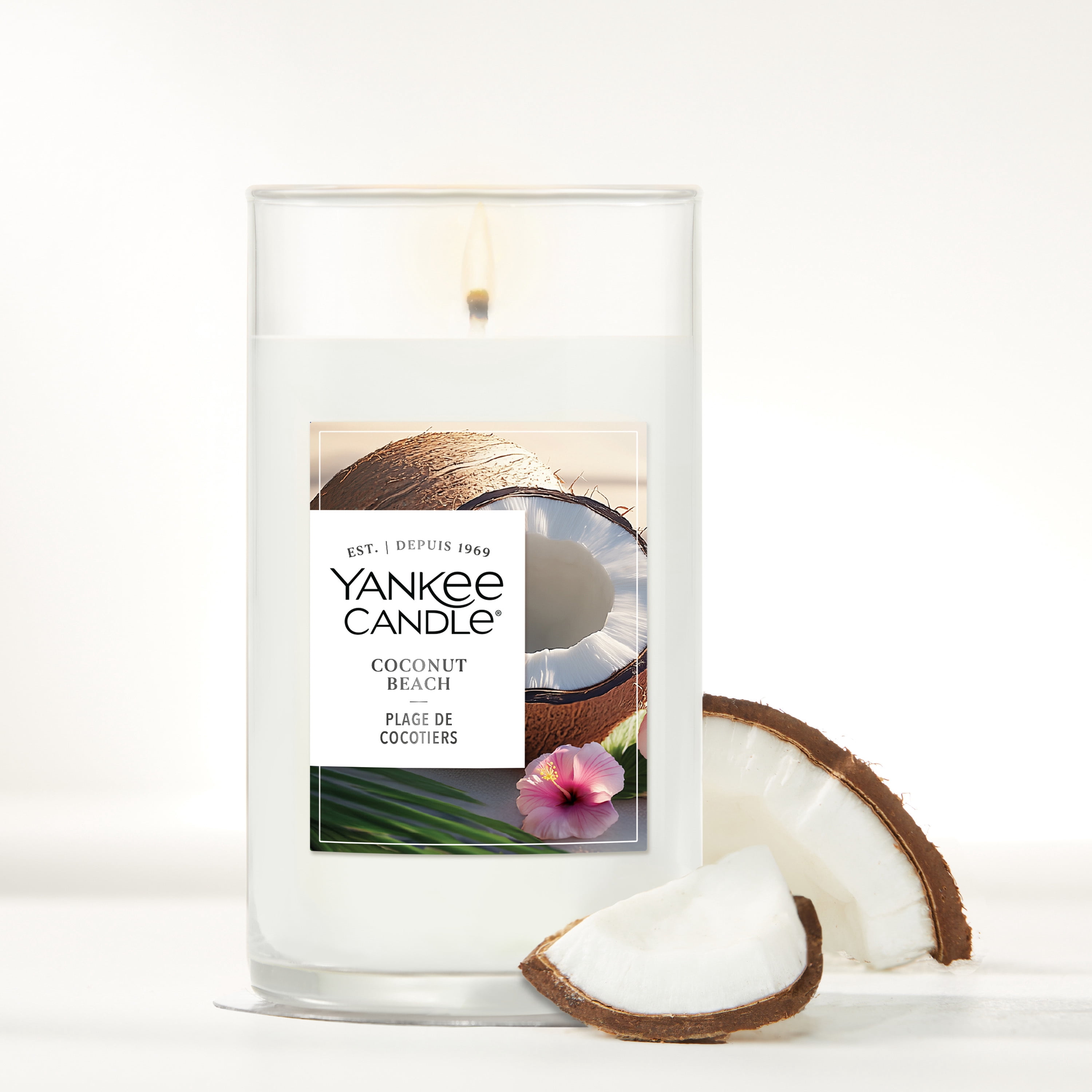 Bougie parfumée Yankee Candle Signature, plage de cocotiers, bougie pilier format moyen, parfumés avec jusqu’à 115 heures de temps de combustion, mélange de cire de soya pour un parfum constant