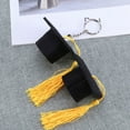 thumbnail image 3 of 24 adornos para birretes de graduación, mini birretes con borlas, adornos para cupcakes de graduación 2025, decoraciones para tartas de la clase 2025, suministros para recuerdos de fiesta de graduac, 3 of 5