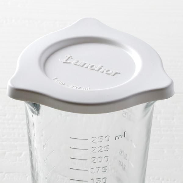 Anchor Hocking 8oz Triple Pour Measuring Cup with Lid, 8oz Triple Pour Measuring Cup with Lid