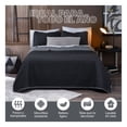 thumbnail image 4 of Edredón Ligero Real Textil + 2 Fundas de Almohada, Juego de Colcha King Size, Color Negro/Gris, 4 of 7