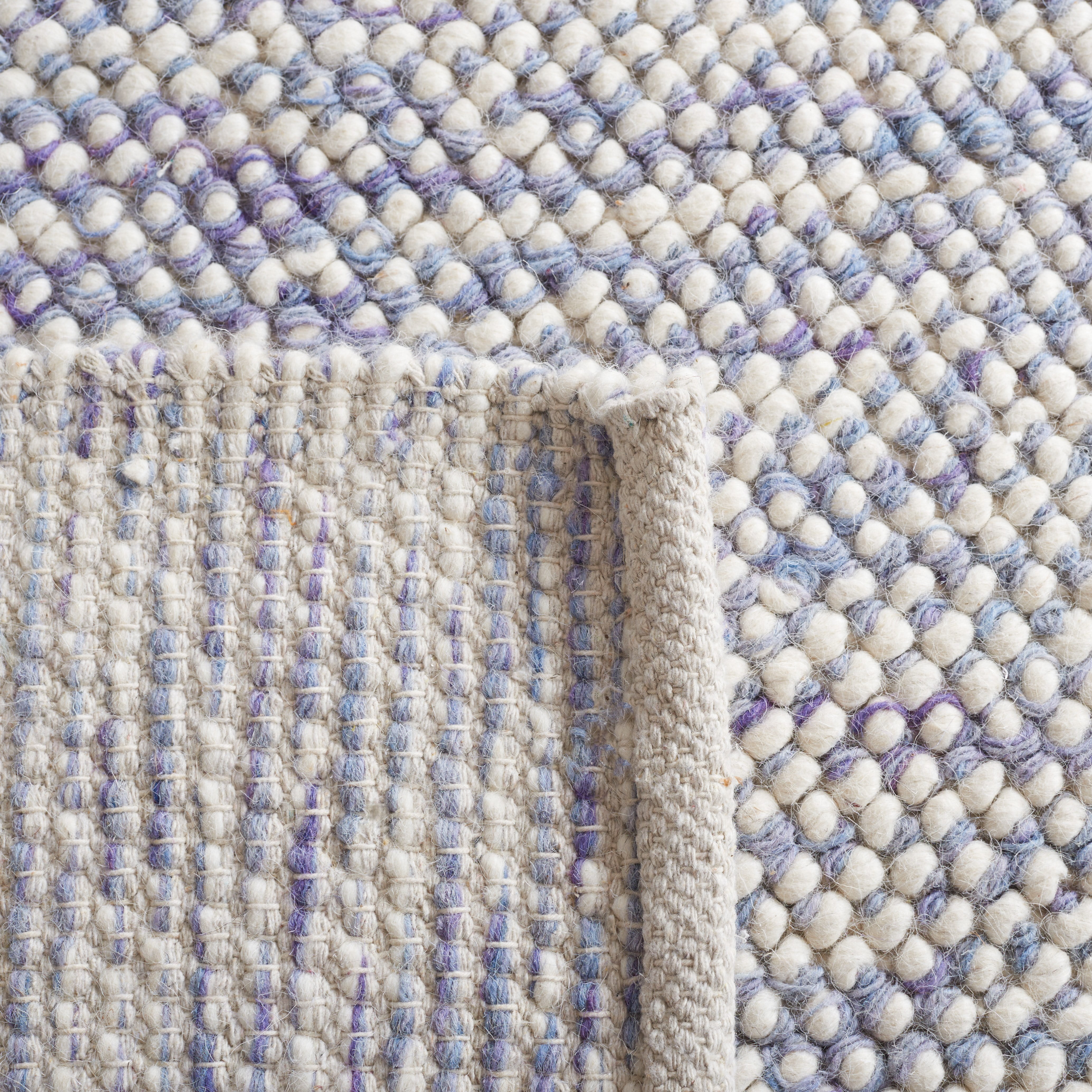 SAFAVIEH Natura Finn Distressed Area Rug, Blue/Ivory, 6' x 6' Round