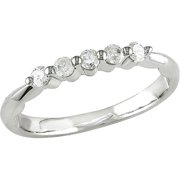 1/5 Carat T.W. Diamond Anniversary Ring in 10kt White Gold