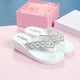 thumbnail image 5 of EeaseMX 1 par de zapatos de playa antideslizantes con suela antideslizante y diseño de diamantes de perla para mujer (blanco, talla 39, 24,5 cm, 7,5 EE. UU., 5 UK, 38,5 UE, 9,6285 pulgadas), 5 of 8