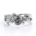 thumbnail image 1 of JeenMata Anillo de Bodas Inspirado en la Naturaleza con Diamantes Naturales de Sal y Pimienta de Talla Redonda de 0,50 Quilates y Hojas de Vid Engastados en Oro Blanco de 18 K sobre Plata, 1 of 6