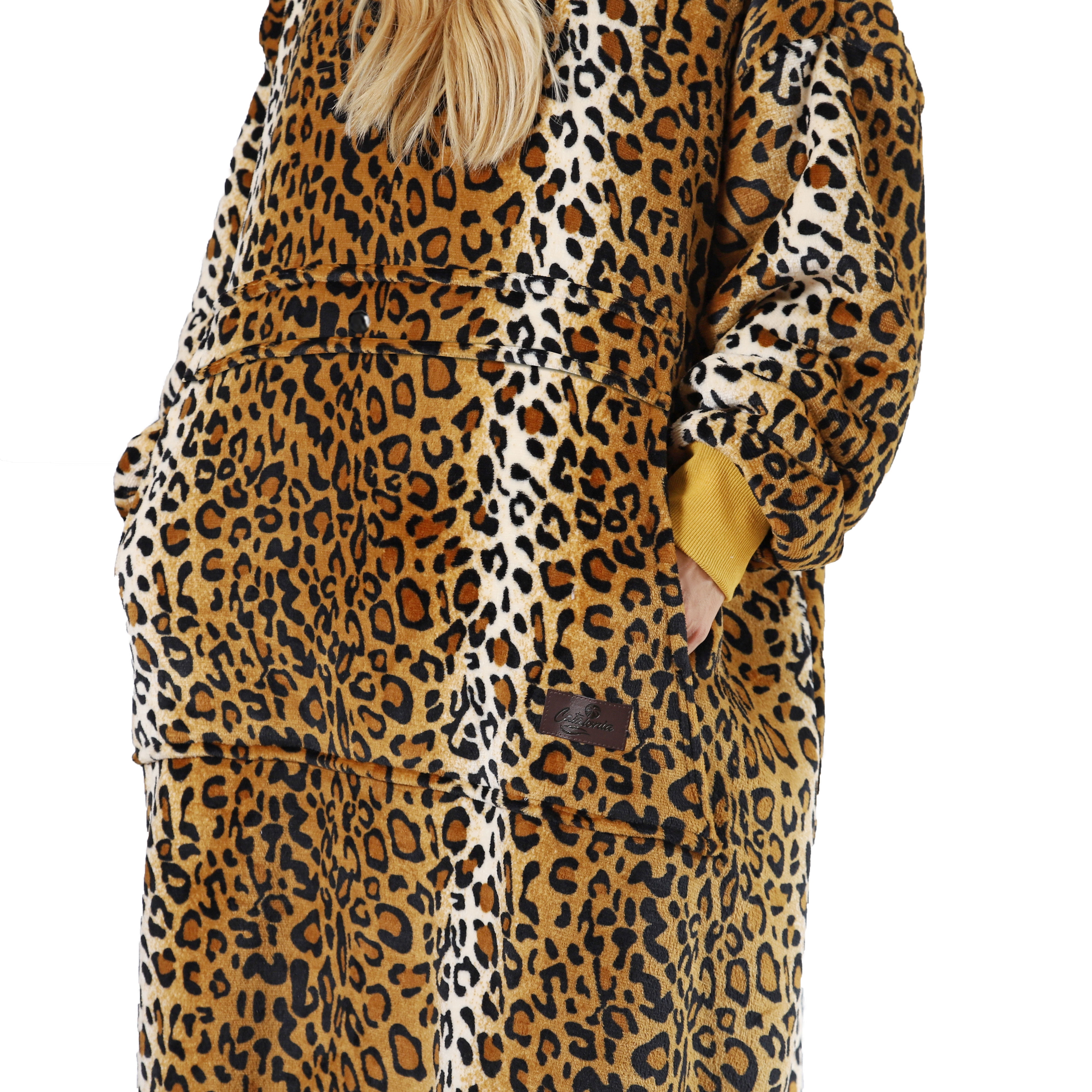 Tirrinia Extra long Oversized Hoodie Blanket Sweatshirt Comfortable Sherpa Giant Wearable Blankets Christmas Gifts for Adults Men Women Teenagers Wife Girlfriend Cheetah