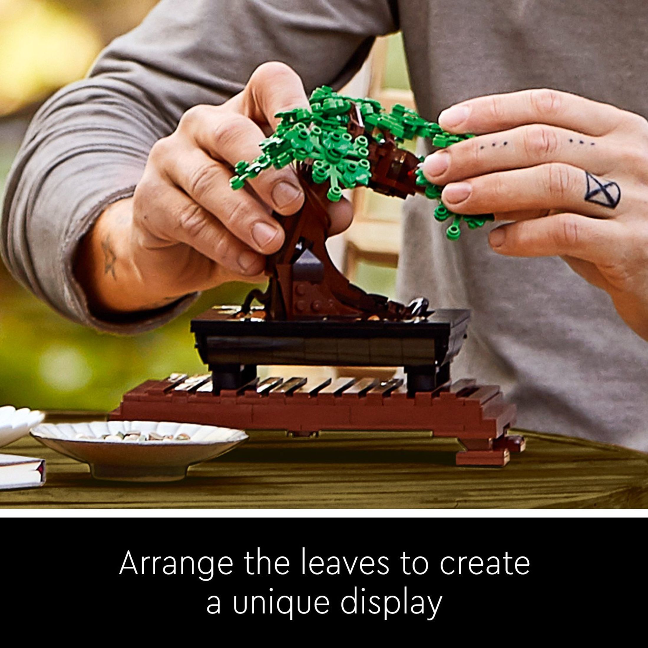 LEGO Icons Árbol Bonsái Set de Construcción - Árbol Bonsái Artificial para Decoración del Hogar, Adultos Mayores de 18 Años - Plantas Falsas para Mesa, Escritorio, Oficina - Regalo Creativo de Cumpleaños para Ella y Él - 10281 5
