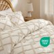 thumbnail image 5 of Juego de edredón Bedsure Boho King Beige con mechones, 3 piezas, 5 of 7