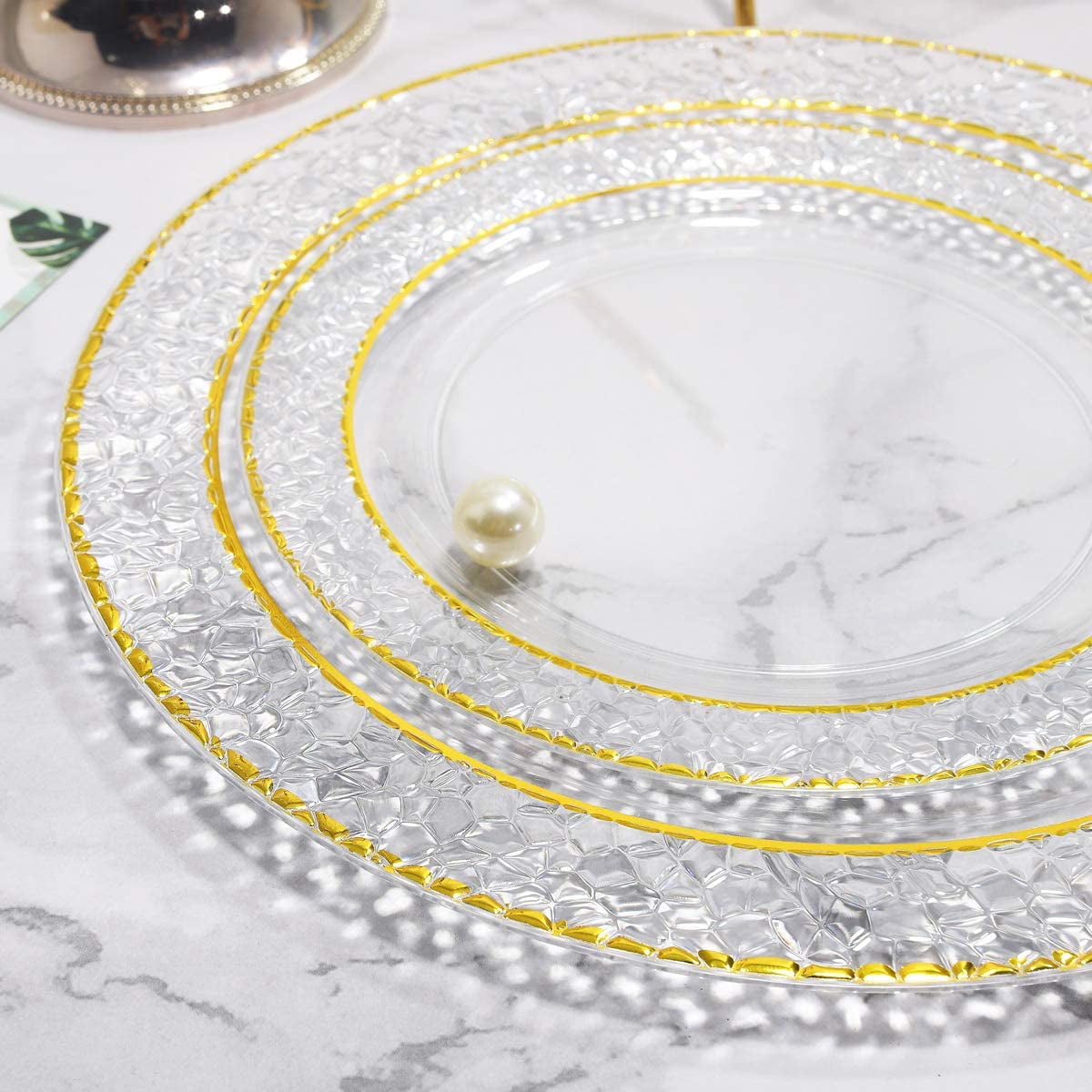 Gold and clear plastic plates 2025