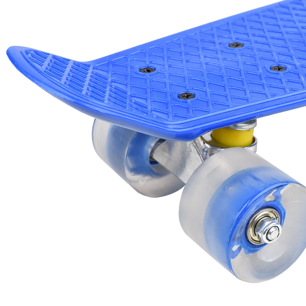 PHNHOLUN Skateboard Cruiser Complete Skateboards 22 inch Mini Plastic Skate Board with LED Light up Wheels for Kids Boys Girls Teens Youths Adults Beginners 