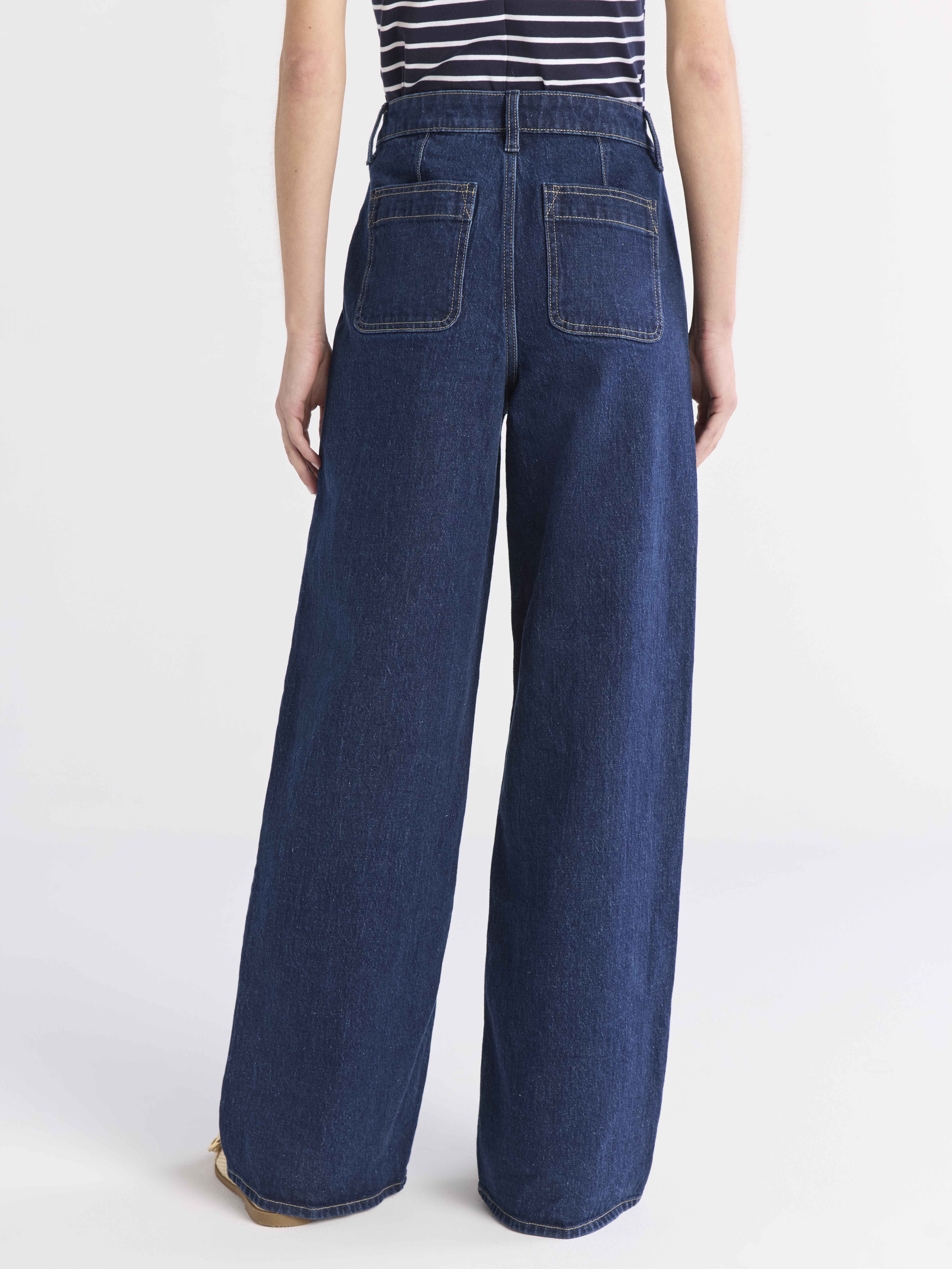 Free Assembly Women's and Women's Plus Wide Leg Jeans with Patch Pockets, 30", 32", and 34" Inseams, Sizes 0-26 Plus