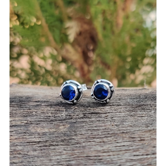 Tanzanite Stud Earrings – 925 Sterling Silver Minimalist Gemstone Studs for Women, Small Tanzanite Post Earrings, Handmade Birthstone Jewelry Gift for Birthday, Anniversary