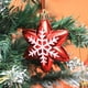 thumbnail image 4 of Bola de Navidad Decorativa Especial, Colgante Pequeño de Plástico Galvanizado, Pintada a Mano, Estrella Hexagonal de Caramelo Rojo., 4 of 7