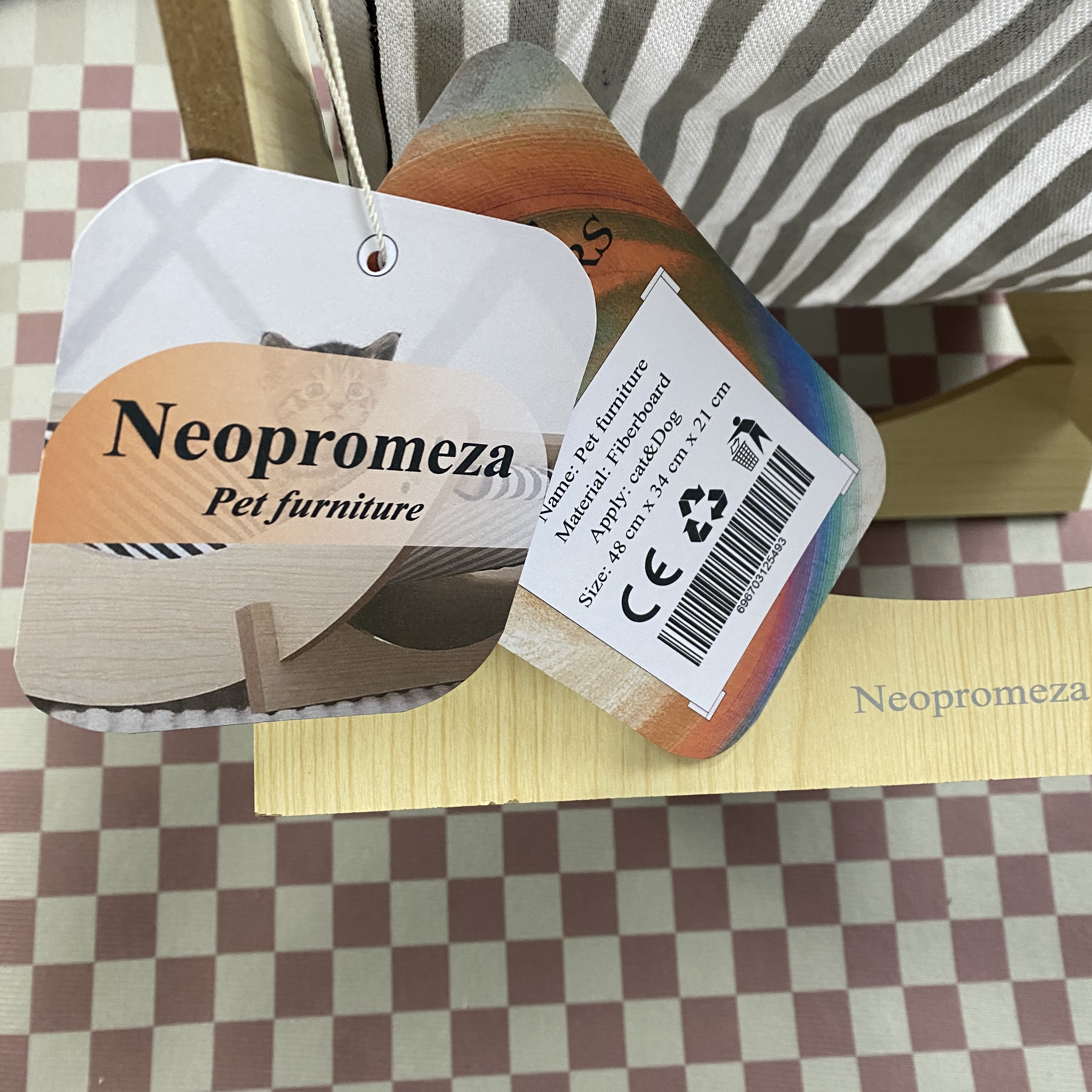 Neopromeza Pet furniture wooden adjustable cat hammock and dog bed are suitable for all seasons