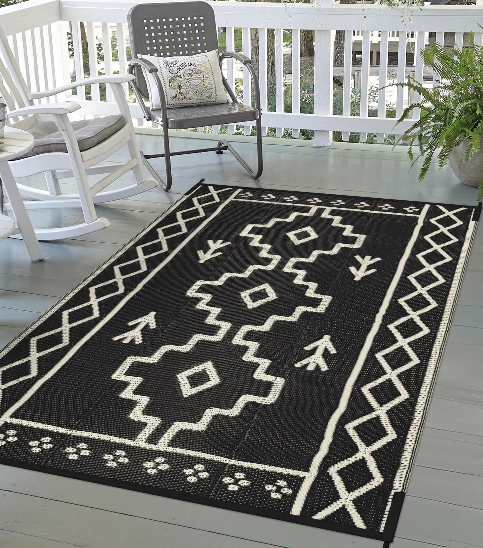 Wonnitar 5x8 Waterproof Outdoor Rugs, Plastic Straw Rug for Outside, Portable RV Outdoor Rugs for Camping, Black Boho Carpet for Patio Garden