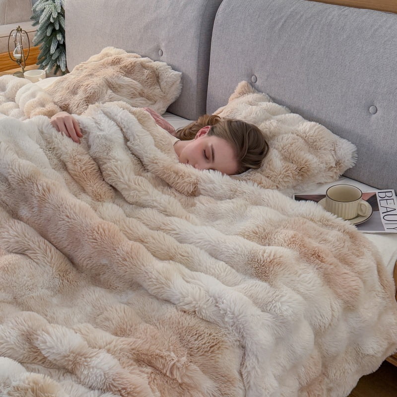 ShellKingdom Faux Fur Throw Blanket, Soft Plush Fluffy Thick Bubble Blanket for Couch Sofa Bedroom Living Room, 50" x 60", Tie Dye Camel