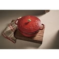 thumbnail image 3 of STAUB la Cocotte Four Français Rond en Fonte 4,8 L Année du Cheval, Cerise, 3 of 11