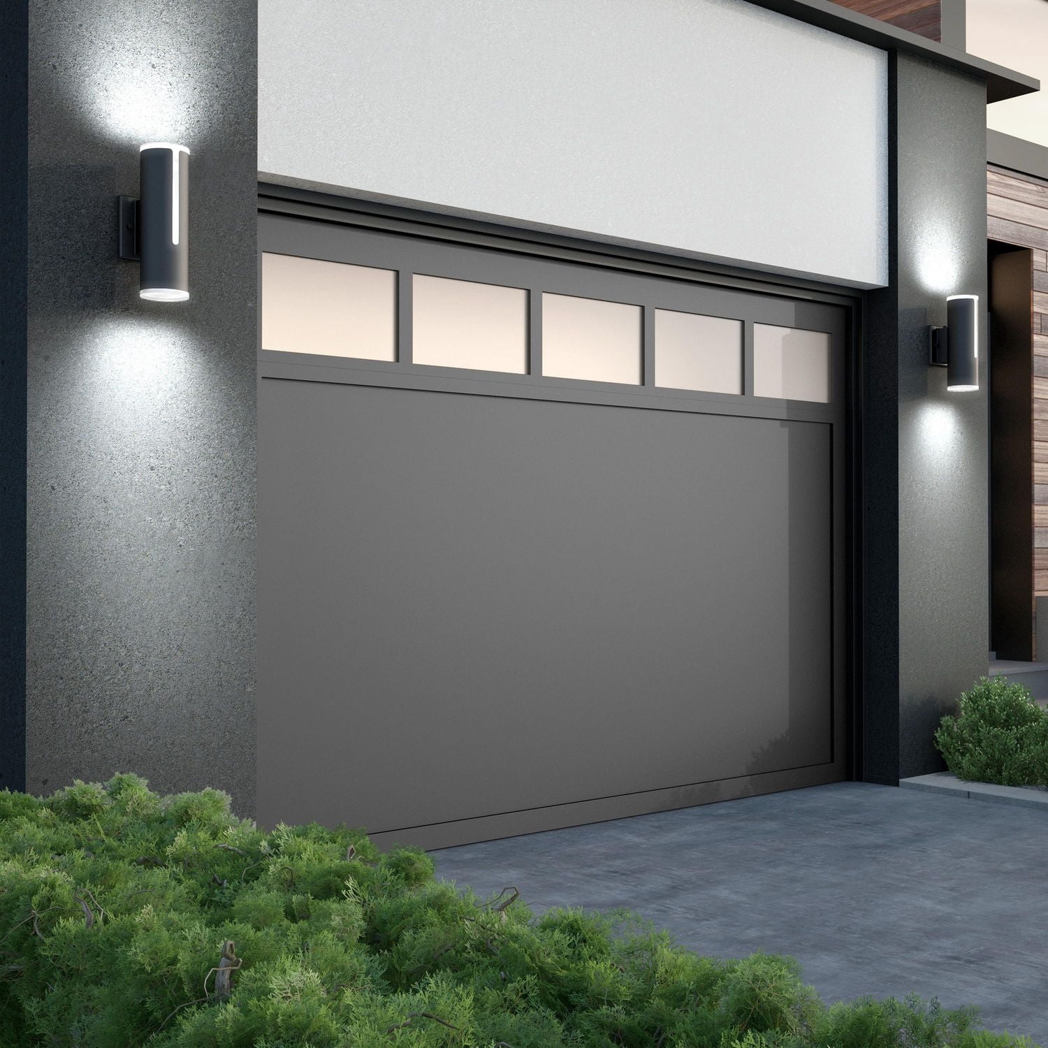 Linea Integrated LED Outdoor Wall Light