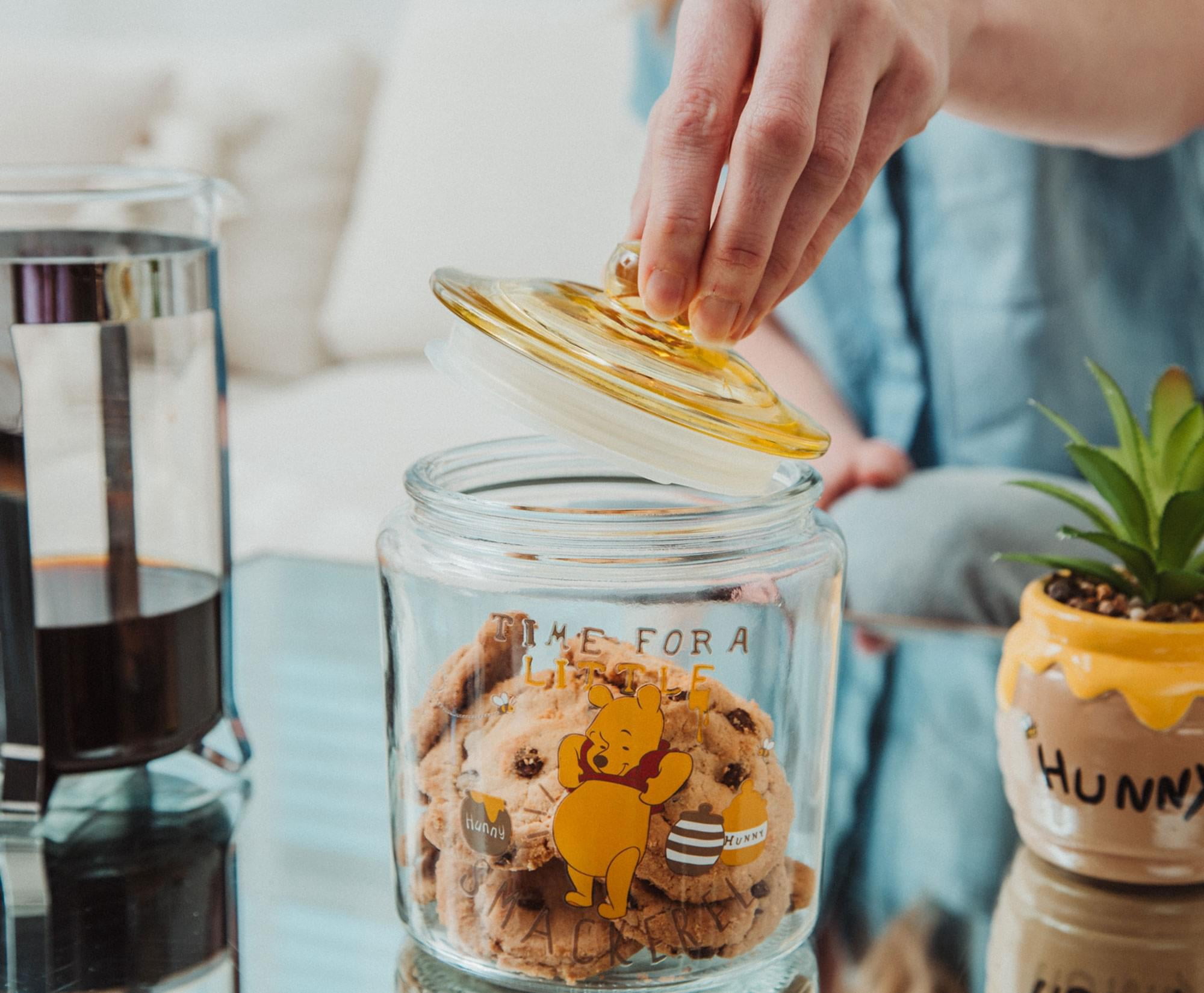 Disney Winnie the Pooh Clear Glass with Lid Food Storage Jar