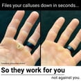 thumbnail image 2 of Removedor y lima de callos - Herramienta liviana para callos de mano - Perfecta para entrenamiento cruzado, gimnastas, escaladores y atletas de gimnasio - Herramienta para el cuidado de manos fácil de, 2 of 5