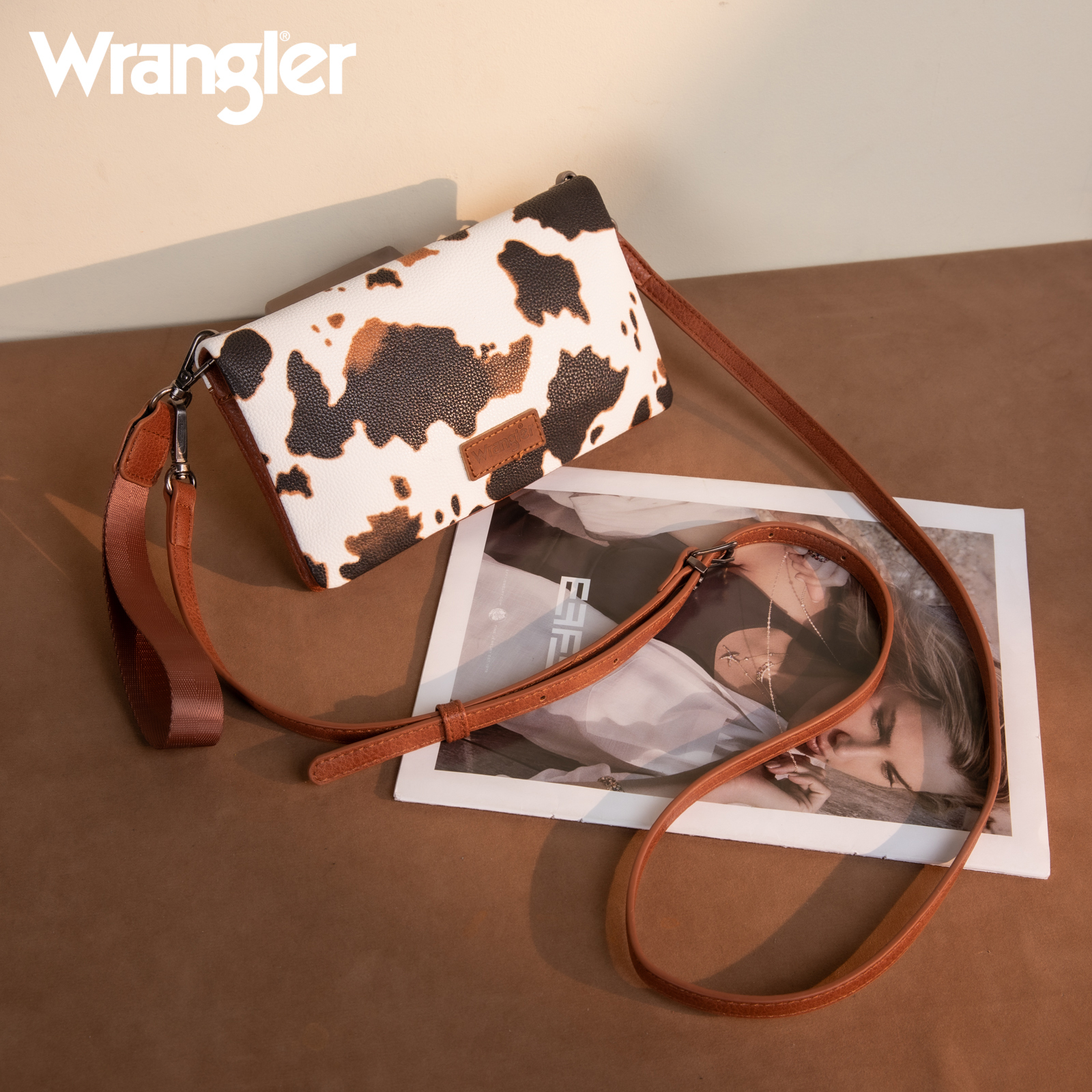 Wrangler Bifold Wristlet Wallet with RFID Blocking photo 2
