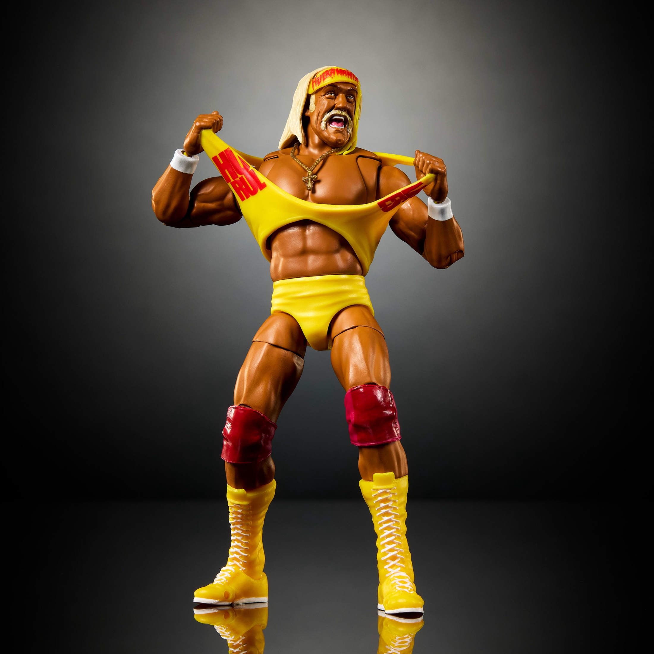WWE Ultimate Edition Hulk Hogan Action Figure & Accessories Set, 6-inch Collectible