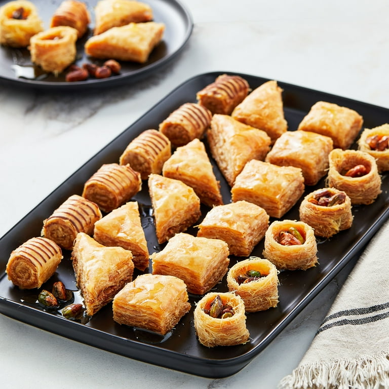 Marketside Baklava, Crispy Baked Phyllo with Cashew and Pistachio Nuts, 14.1 oz