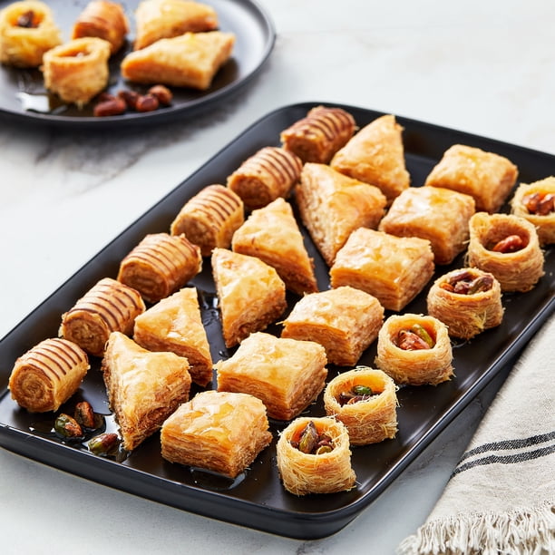 Sugar Free Assorted Baklava – Half Tray Selection With Pistachio, Half Moon, Bird Nest & Lady Fingers