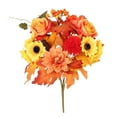 thumbnail image 1 of «Girasol otoñal con rosas y hojas de arce para decoraciones festivas», 1 of 4