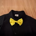 thumbnail image 4 of Conjunto de vestido de verano para niños, camisa de manga corta con pajarita y pantalones cortos con tirantes rojos, conjunto de dos piezas, 4 of 5