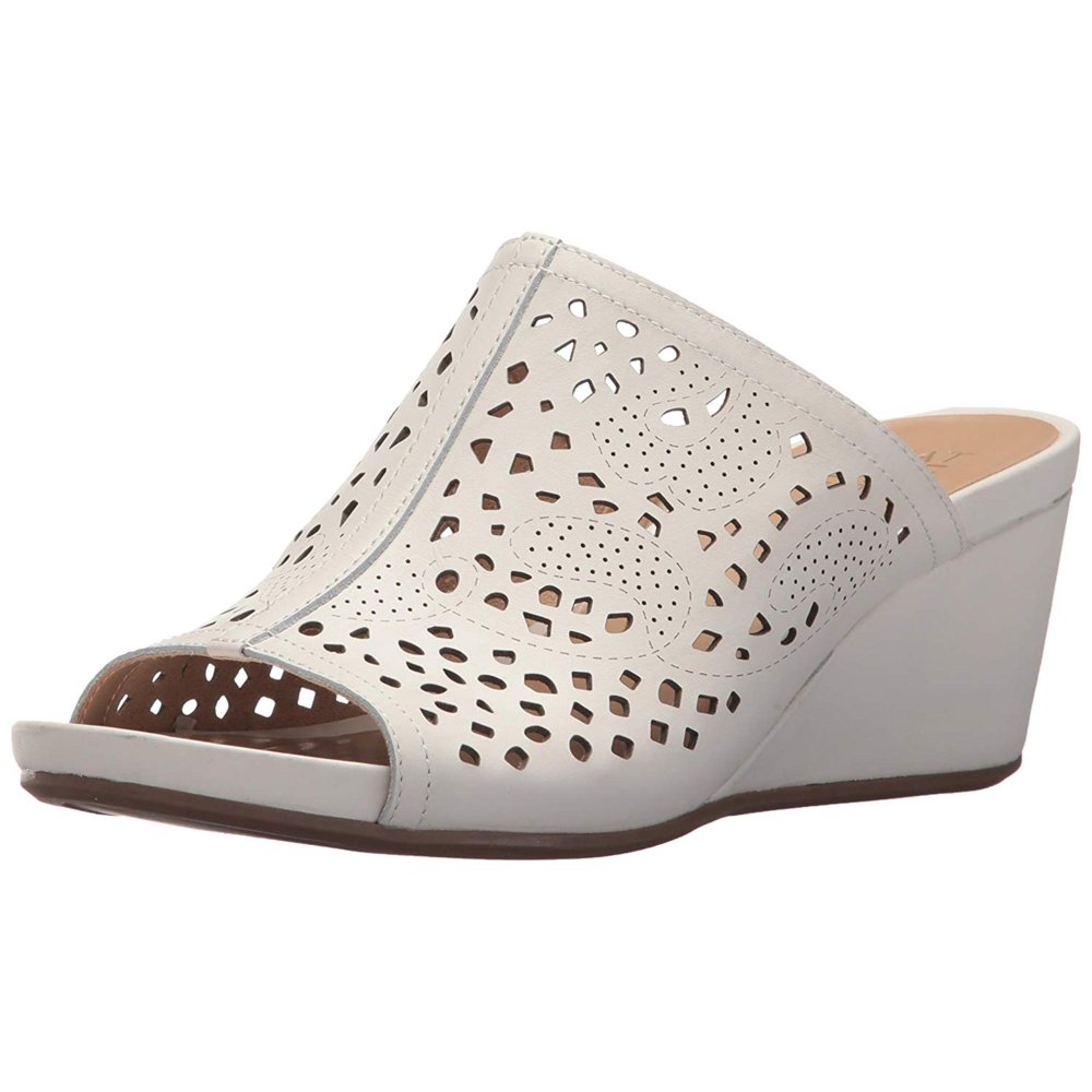 naturalizer peep toe flats