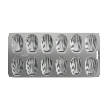 

Chicago Metallic Professional 12-cup Non-Stick Madeleine Pan