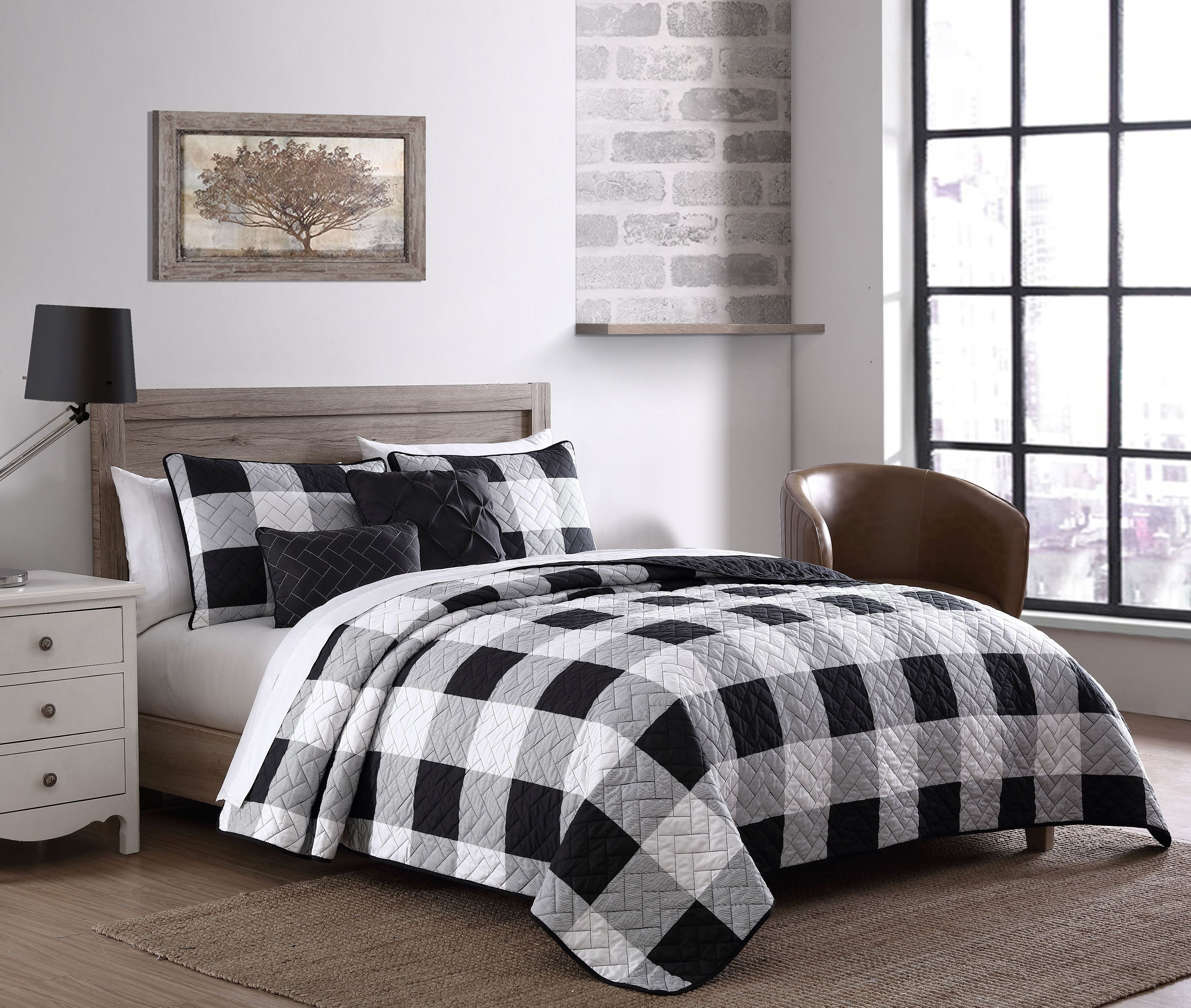 Buffalo Plaid 4pc Black and White Twin Quilt Set with Throw Pillows