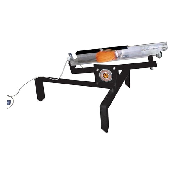 Competitor Clay Pigeon Thrower with Pull Release