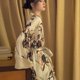 thumbnail image 4 of Pijama japonés de verano de lujo para el hogar, pantalones largos, traje con estampado floral de seda helada, cuello en V, estilo kimono, ropa de estar en casa., 4 of 6