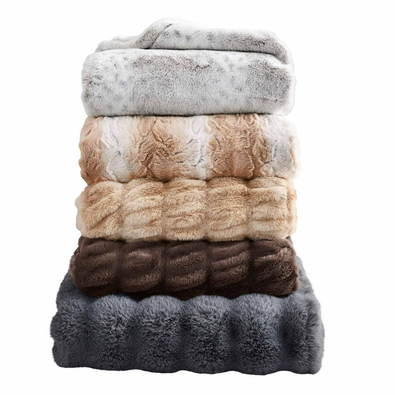 Better Homes Gardens Dk Brown Polyester Faux Fur Reverse to Mink Throw Blanket 50 X60