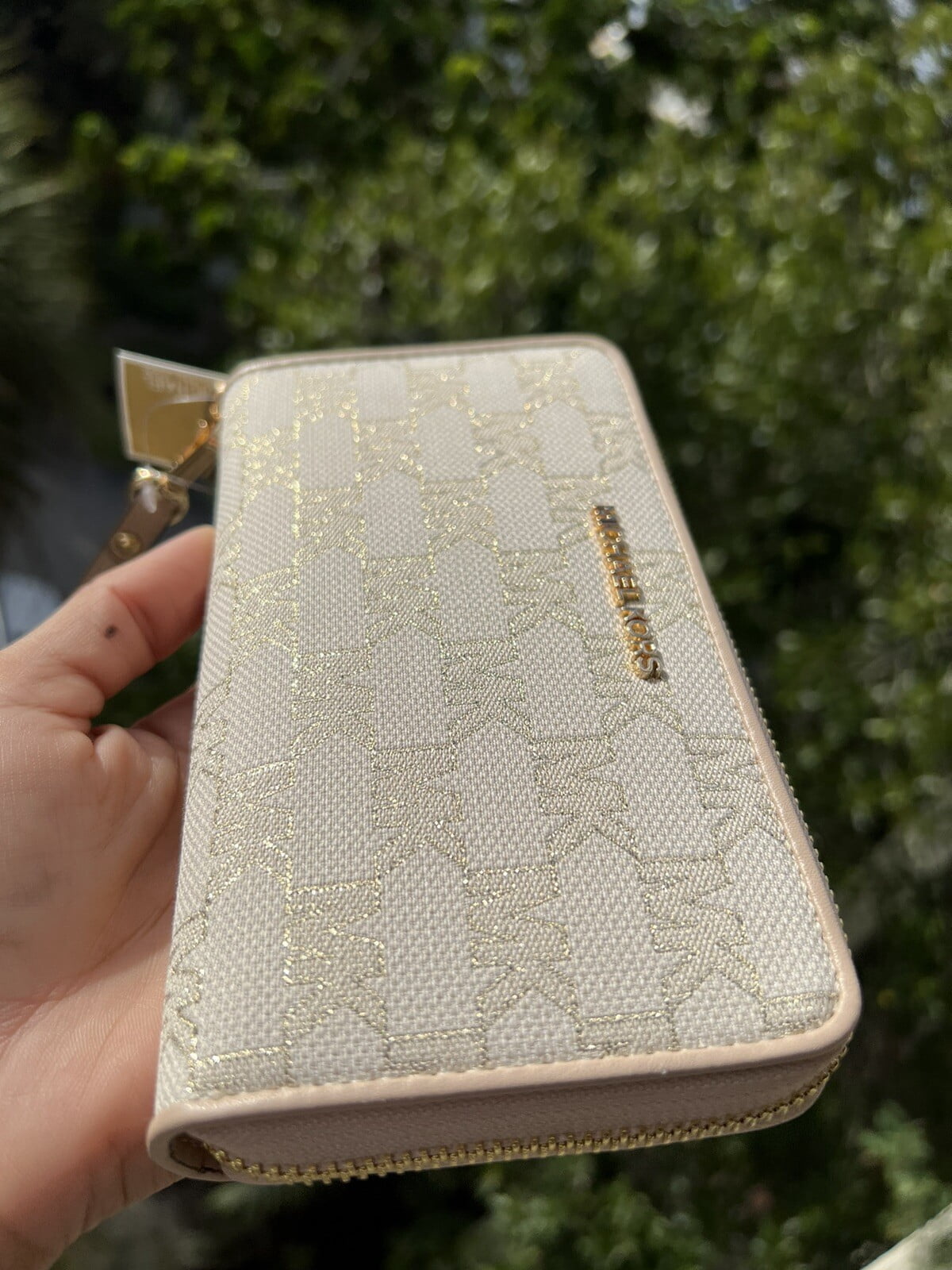 Michael Kors back with wristlet wallet Michael Kors Jet Set Double Zip Wristlet Phone Wallet  main image 3