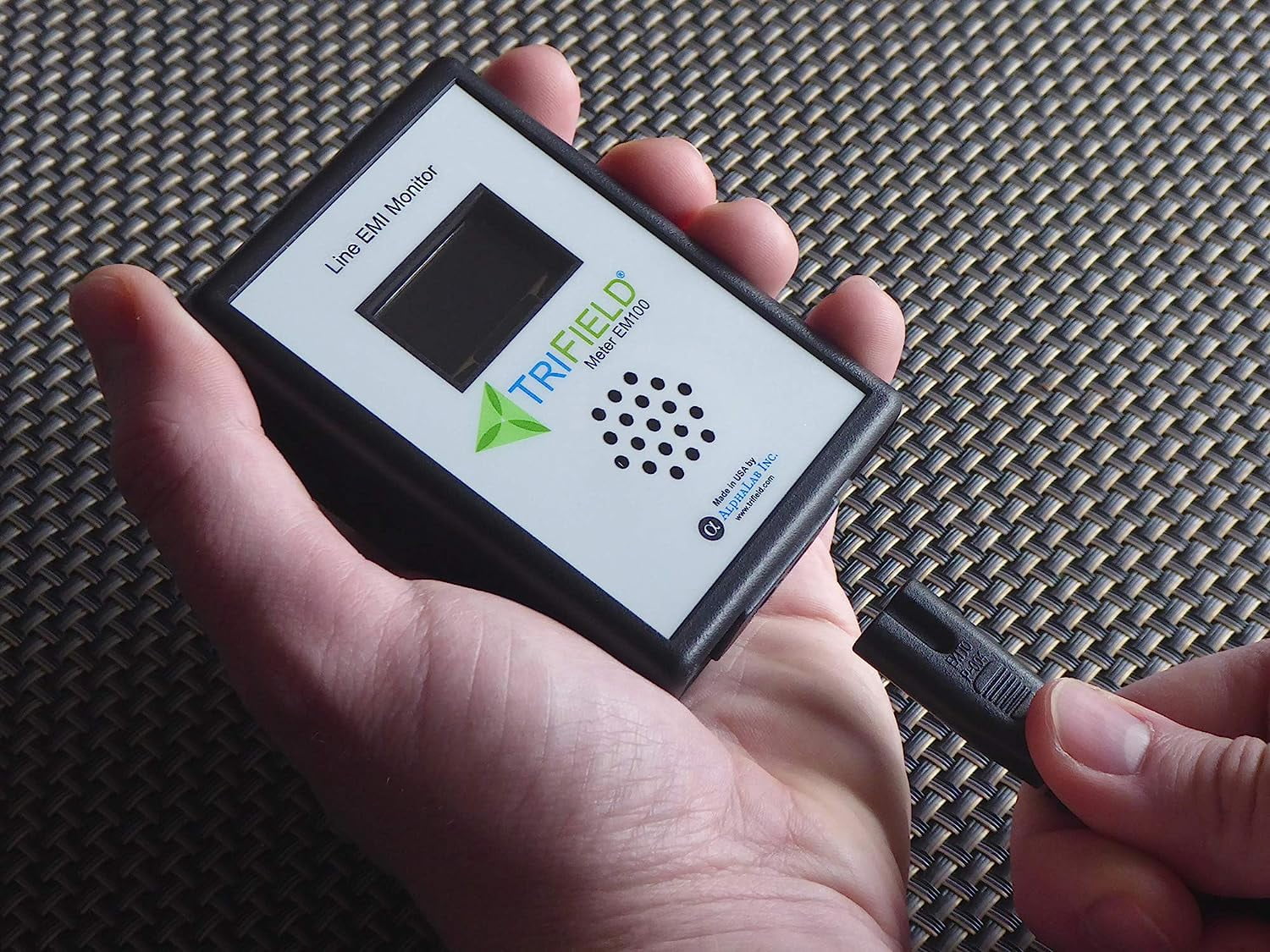 Dirty Electricity Meter by Trifield - Model EM100 - EMI Power Line Noise  Analyzer - Know Your Electricity @ Home, Office, Shop - Made in USA by  Alphalab, Inc. - Walmart Business Supplies