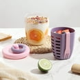 thumbnail image 4 of Vaso para fruta para llevar con doble desagüe y tenedor incorporado | Envase ligero para ensaladas y preparación de comidas | Vaso portátil para el almuerzo en el trabajo o la escuela, 4 of 6