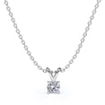thumbnail image 1 of Collar con Colgante Solitario de Diamante JeenMata en Baño de Oro Blanco de 18 K sobre Plata, 1 of 6