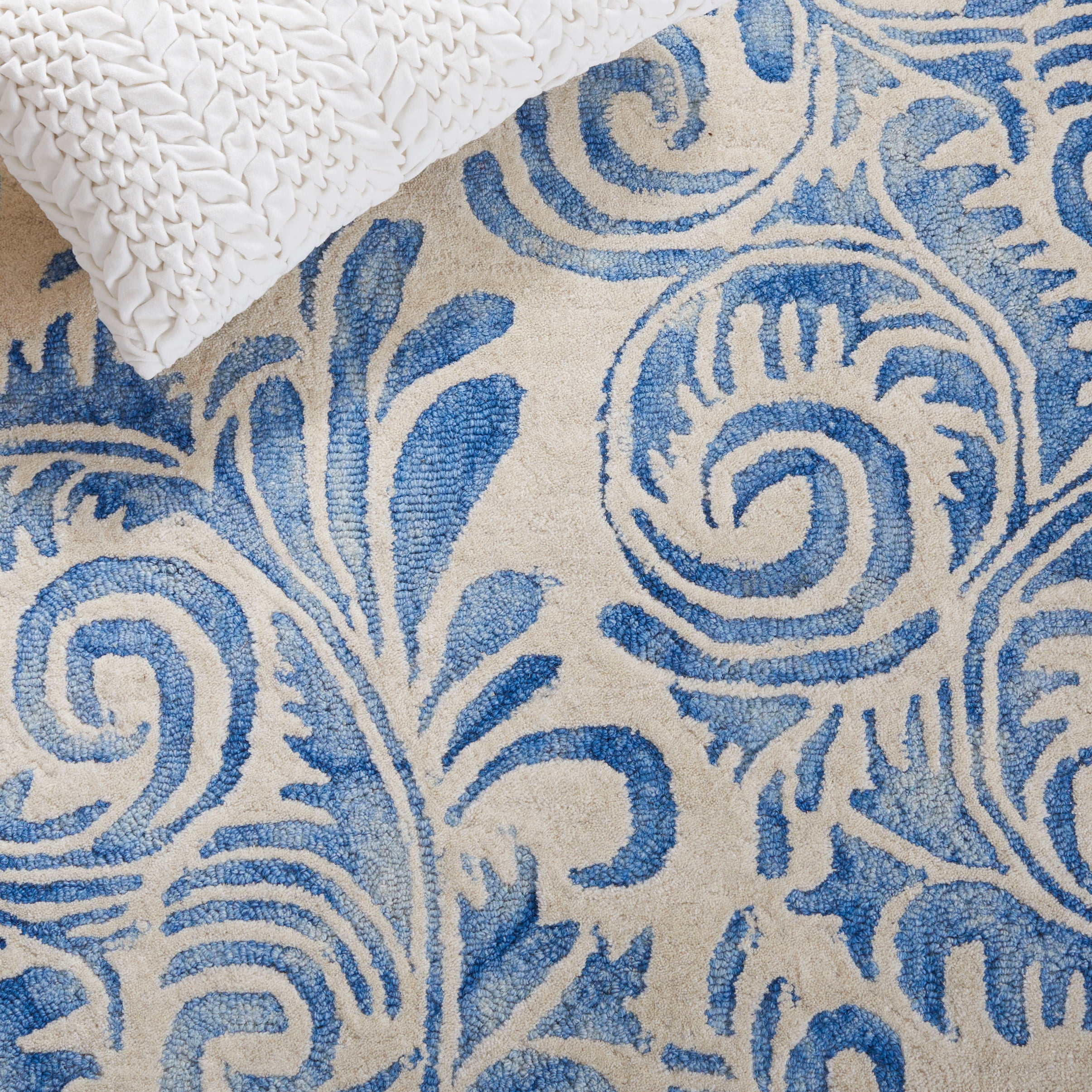 Safavieh Dip Dye Neasa Distressed Area Rug, Blue/Ivory, 3' x 5'