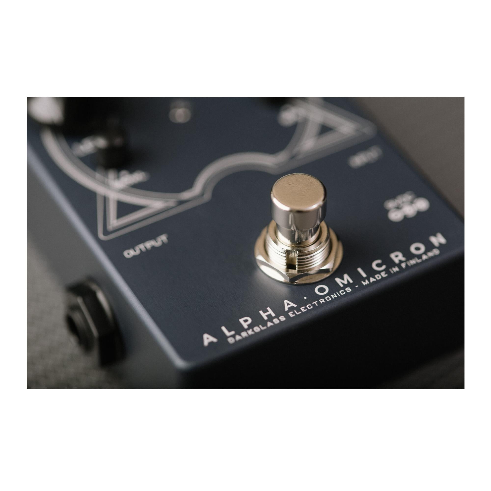 Darkglass Electronics Alpha  Omicron Bass Dual Distortion & Overdrive