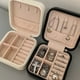 thumbnail image 2 of Caja de joyería de cuero, organizador de almacenamiento, estuche de viaje para exhibición, medallón portátil, collar, pendientes, soporte para anillo, 2 of 4