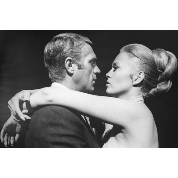 Steve McQueen Faye Dunaway romantic embracing The Thomas Crown Affair 24x36 Poster