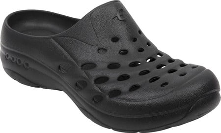 travel clogs