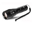 thumbnail image 1 of Lampara Táctica De Mano 3000 Lumenes Led T6 Recargable Petukita Box Alta resistencia a impactos, 1 of 3