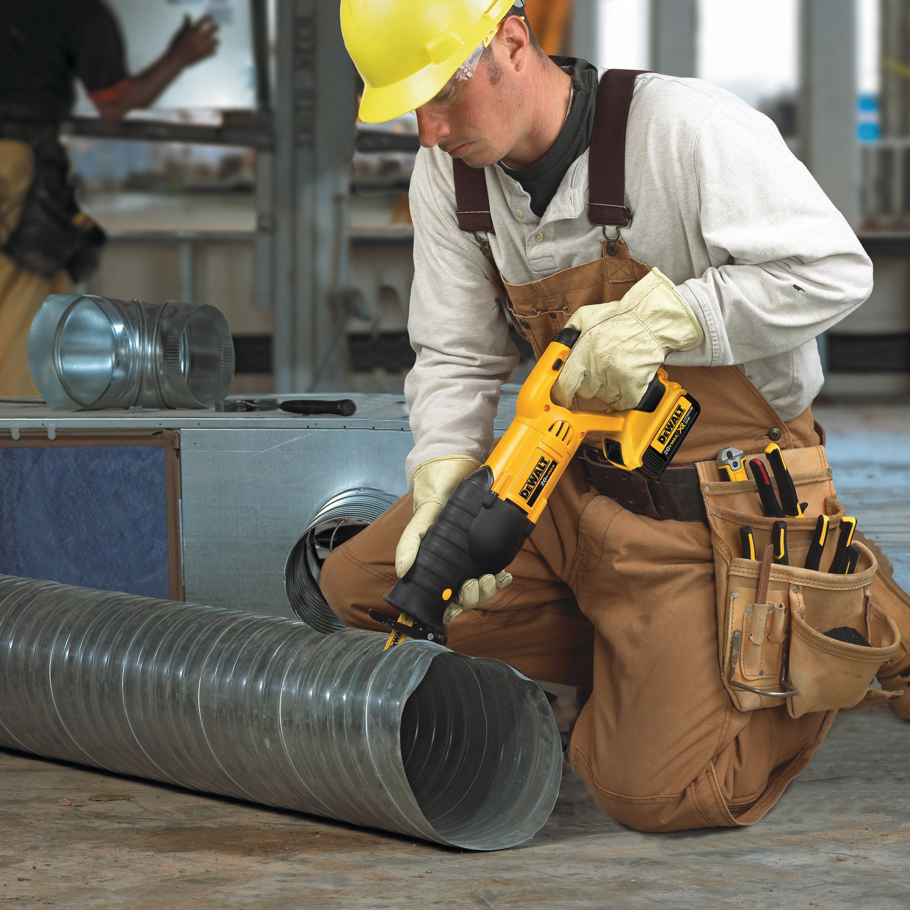 DeWALT DCS380B - 1-1/8" 20V Cordless Variable Speed D-Handle Reciprocating Saw Bare Tool