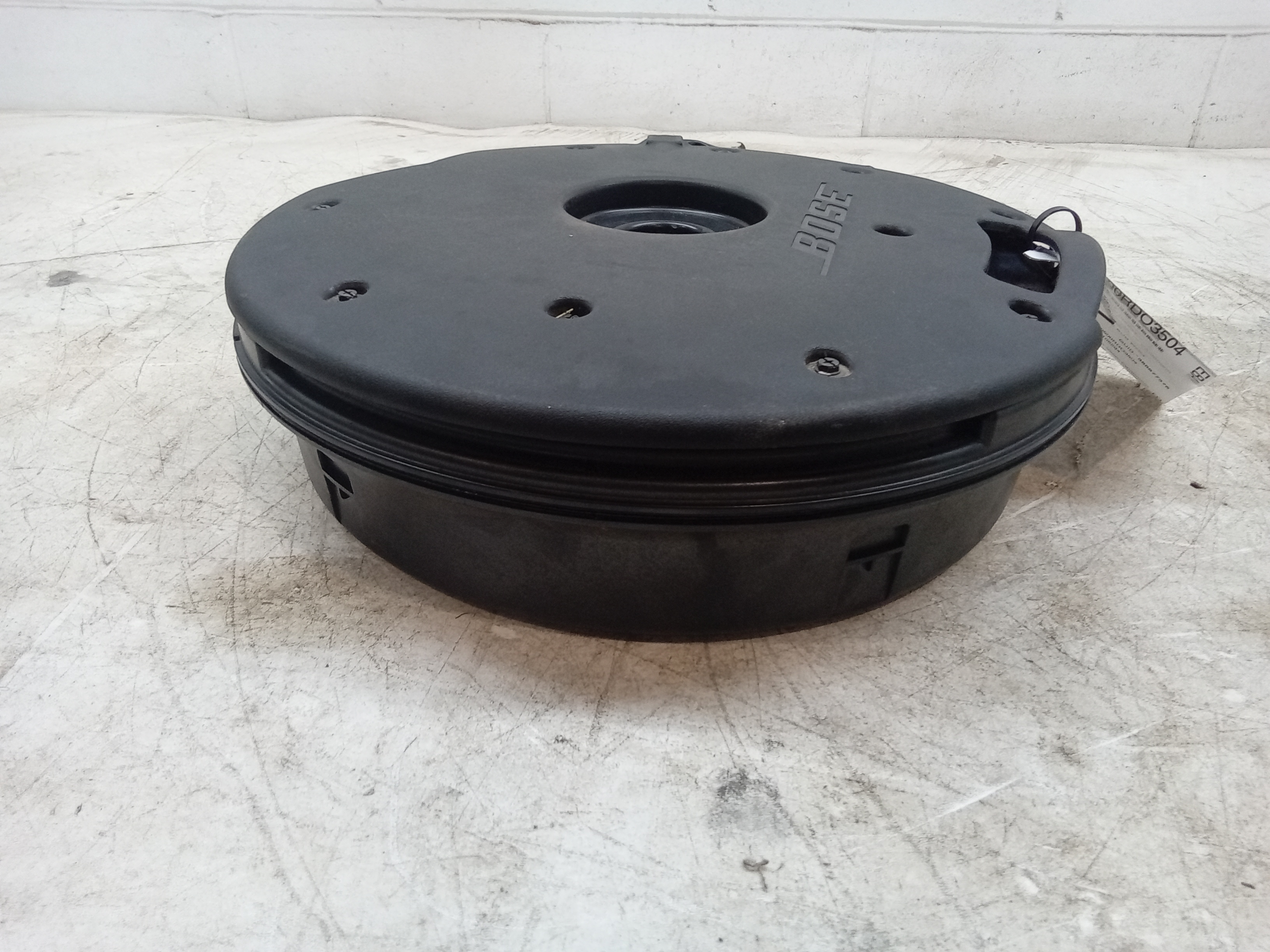 Pre-Owned 10 Nissan Murano Bose Sub Woofer OEM - Verify Specific Vehicle Fitment In Description - (Good)