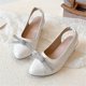 thumbnail image 3 of Sandalias de Tacón Alto para las Mujeres Punteado Strass Arco Estilo Verano Zapatos de Rendimiento para las Mujeres de la Escuela Secundaria Y los Niños, 3 of 7
